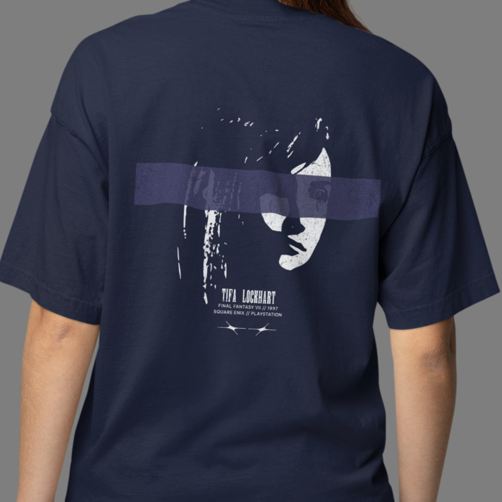 Final Fantasy VII - Tifa Lockhart Silhouette Oversized T-Shirt