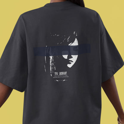 Final Fantasy VII - Tifa Lockhart Silhouette Oversized T-Shirt
